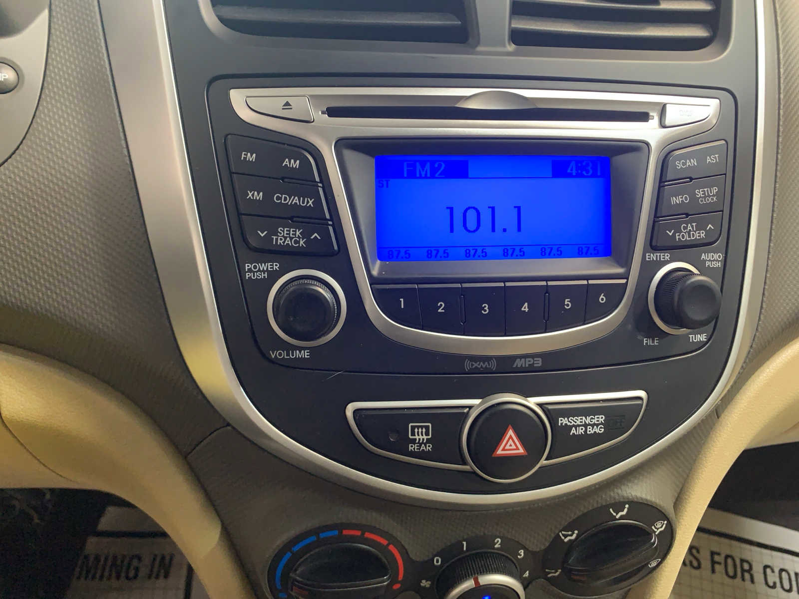 Used 2013 Hyundai Accent GLS image 5