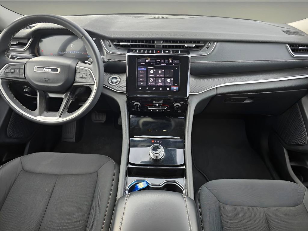 Used 2023 Jeep Grand Cherokee L Laredo image 26