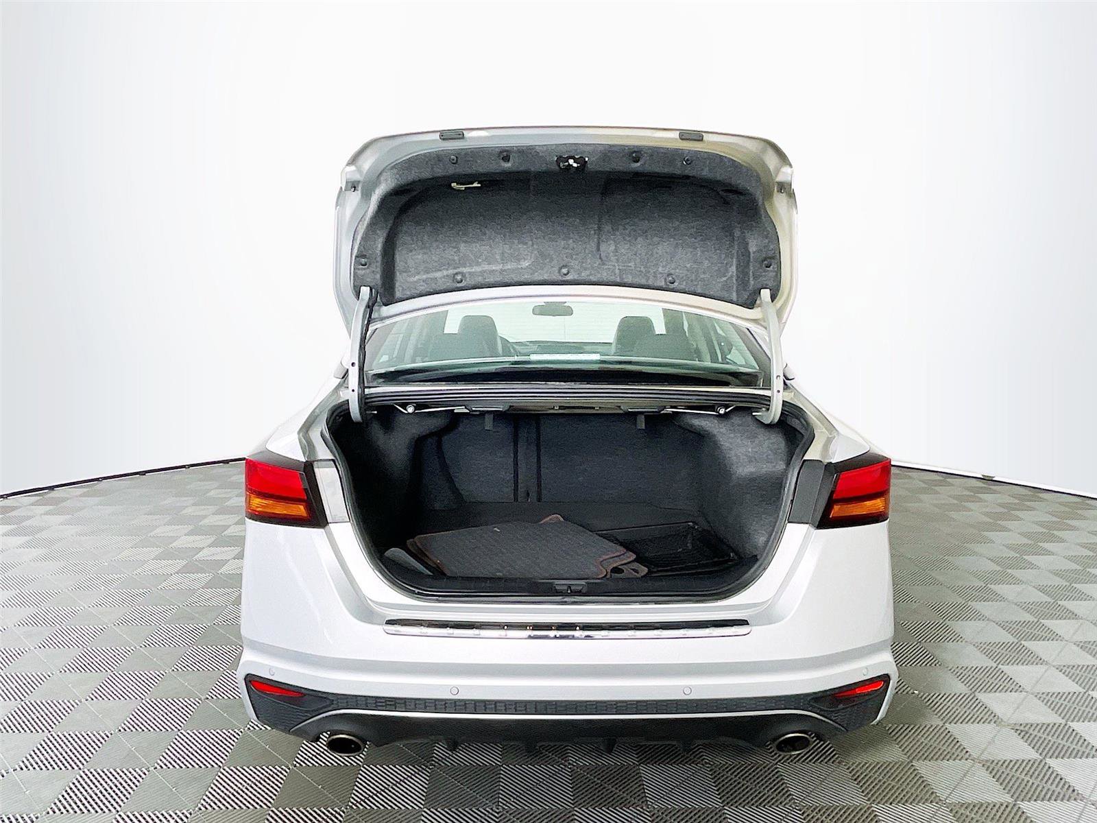 Used 2021 Nissan Altima 2.5 SR image 27