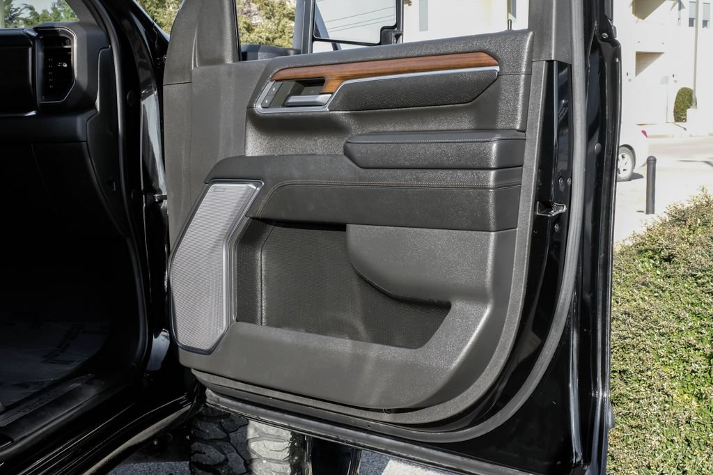 Used 2024 Chevrolet Silverado 3500 High Country w/ High Country Premium Package AWD/4WD image 41