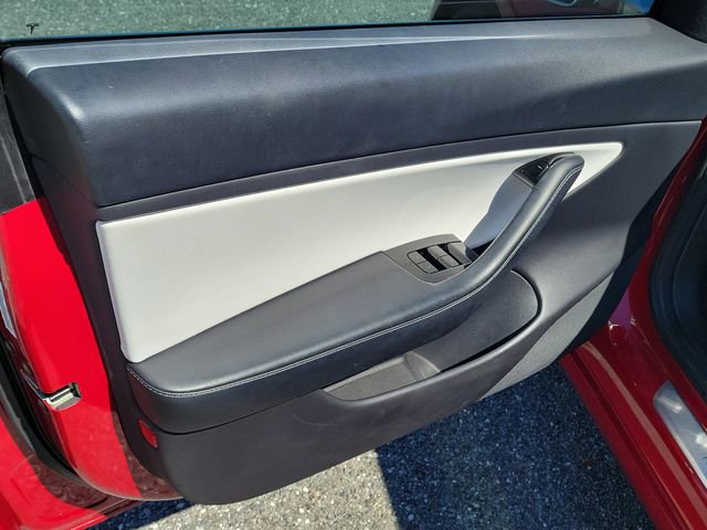 Used 2020 Tesla Model 3 Performance image 17