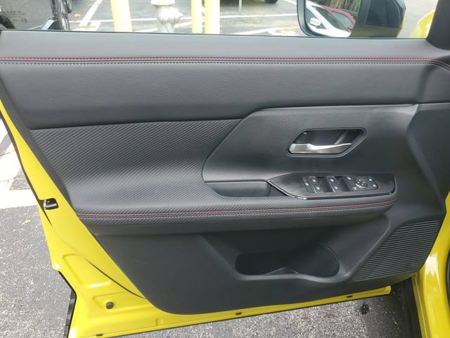Certified 2025 Nissan Kicks SR AWD/4WD image 11
