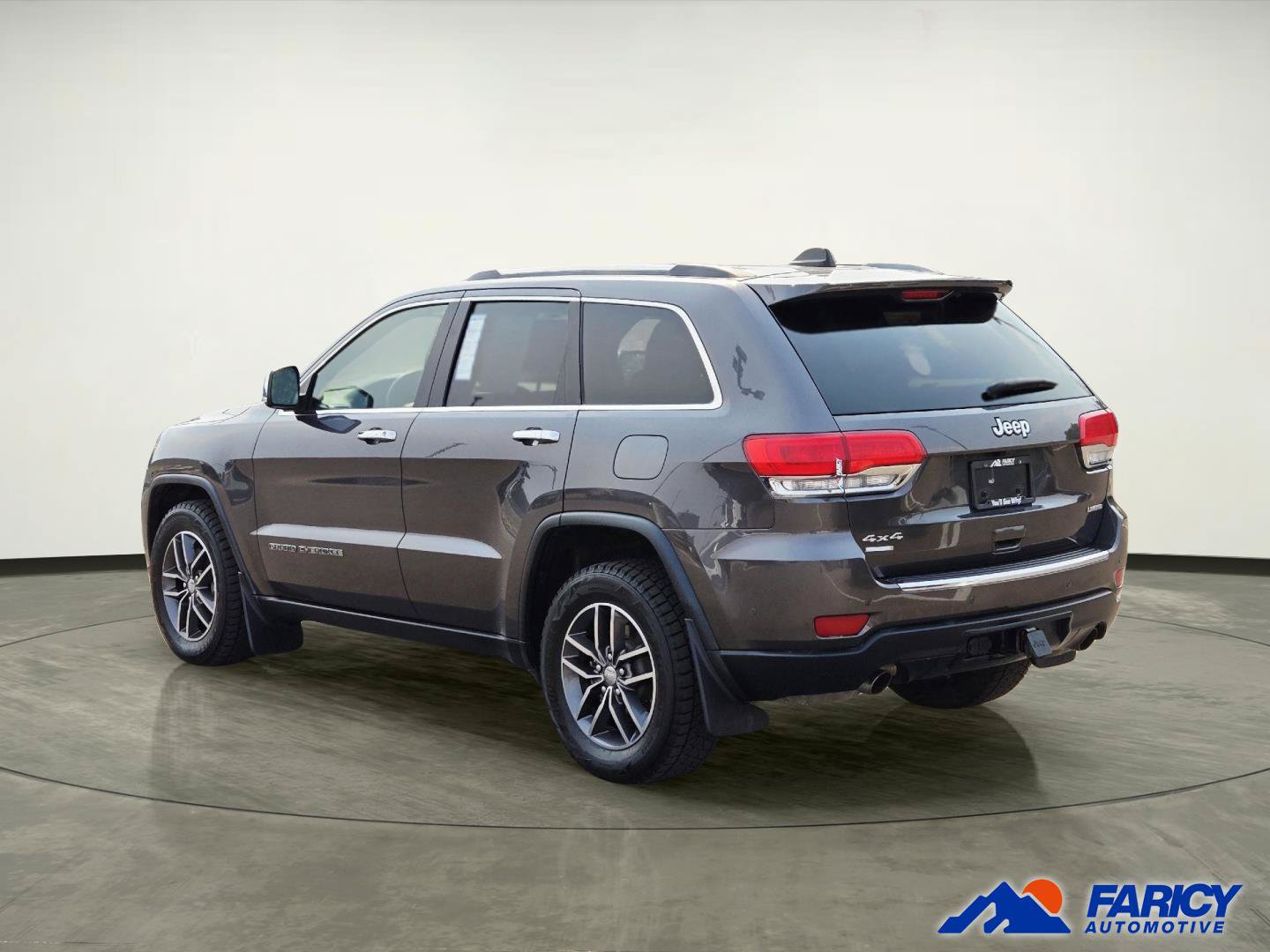 Used 2018 Jeep Grand Cherokee Limited AWD/4WD image 4