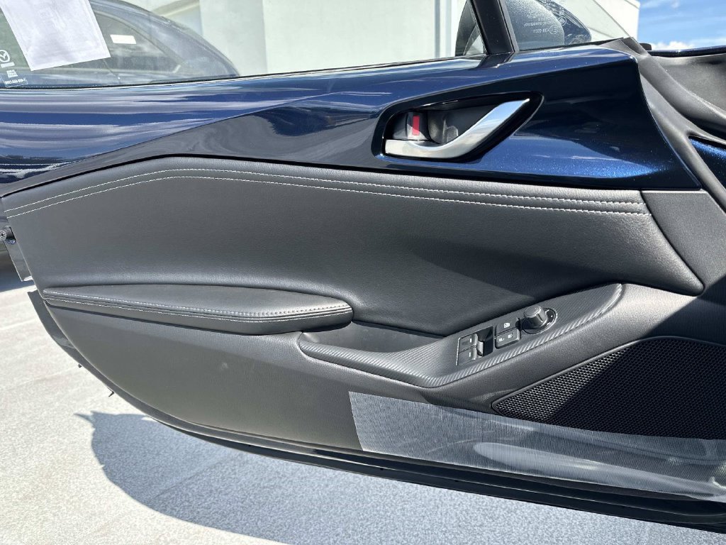 New 2026 MAZDA MX-5 Miata Club w/ Interior Package RWD image 24