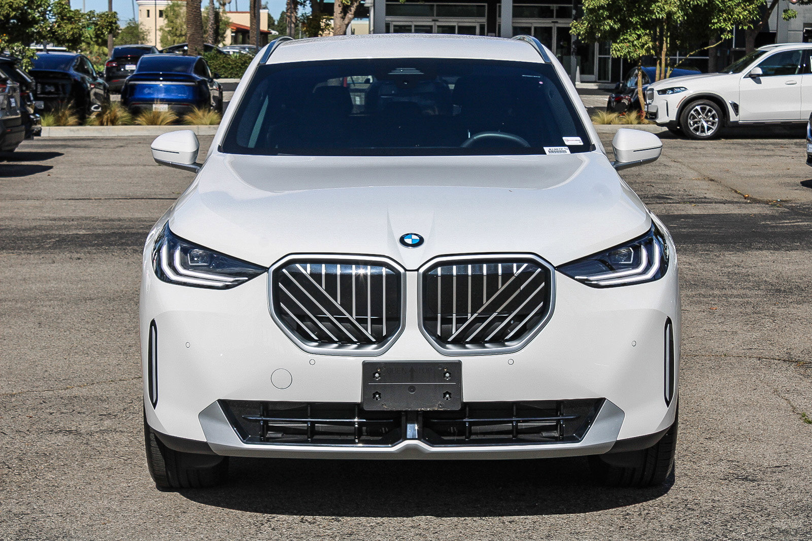 Used 2025 BMW X3 xDrive30i AWD/4WD image 2