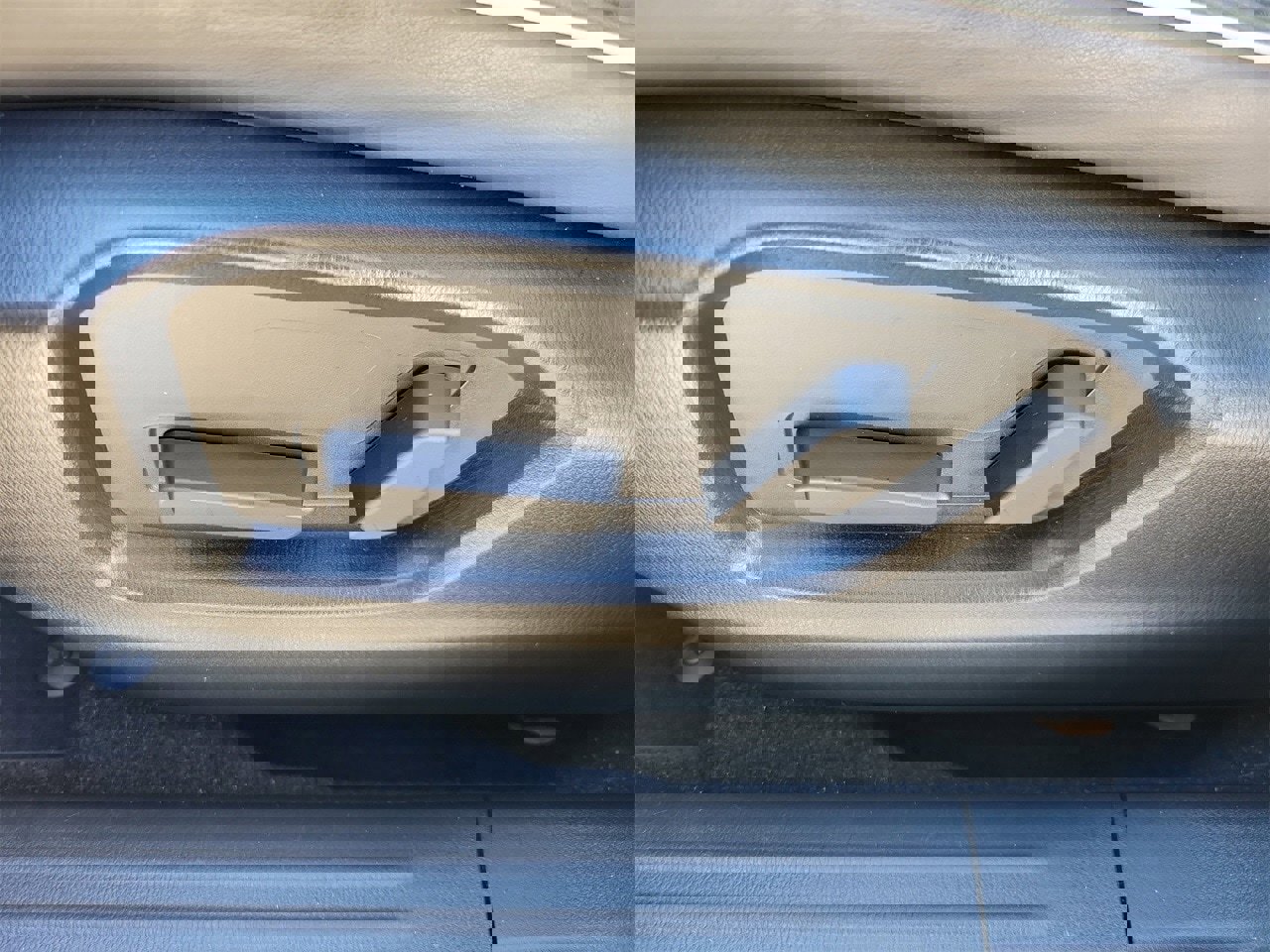 Used 2025 MAZDA CX-5 AWD 2.5 S w/ Select Package image 17