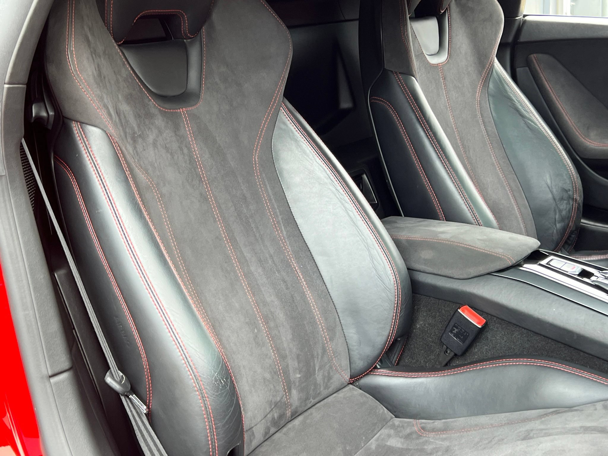Used 2016 Lamborghini Huracan LP 580-2 RWD image 32