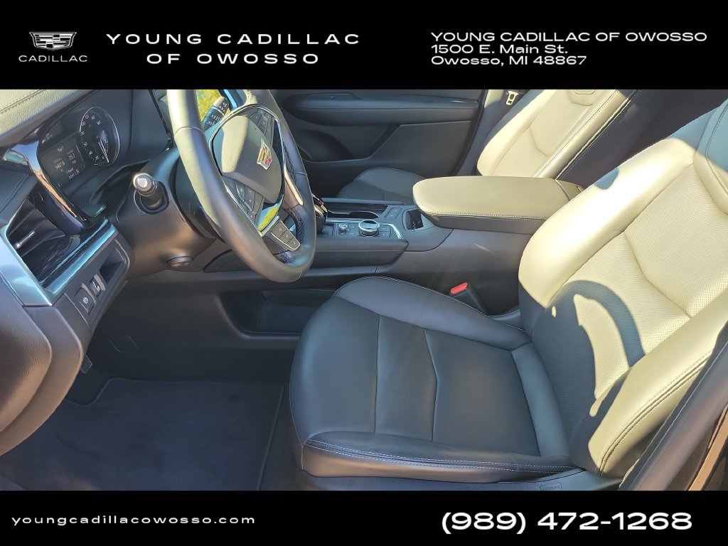 Certified 2025 Cadillac XT5 Premium Luxury w/ LPO, Floor Liner Package AWD/4WD image 7