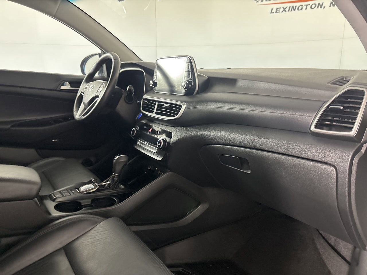 Used 2020 Hyundai Tucson Ultimate w/ Cargo Package image 29