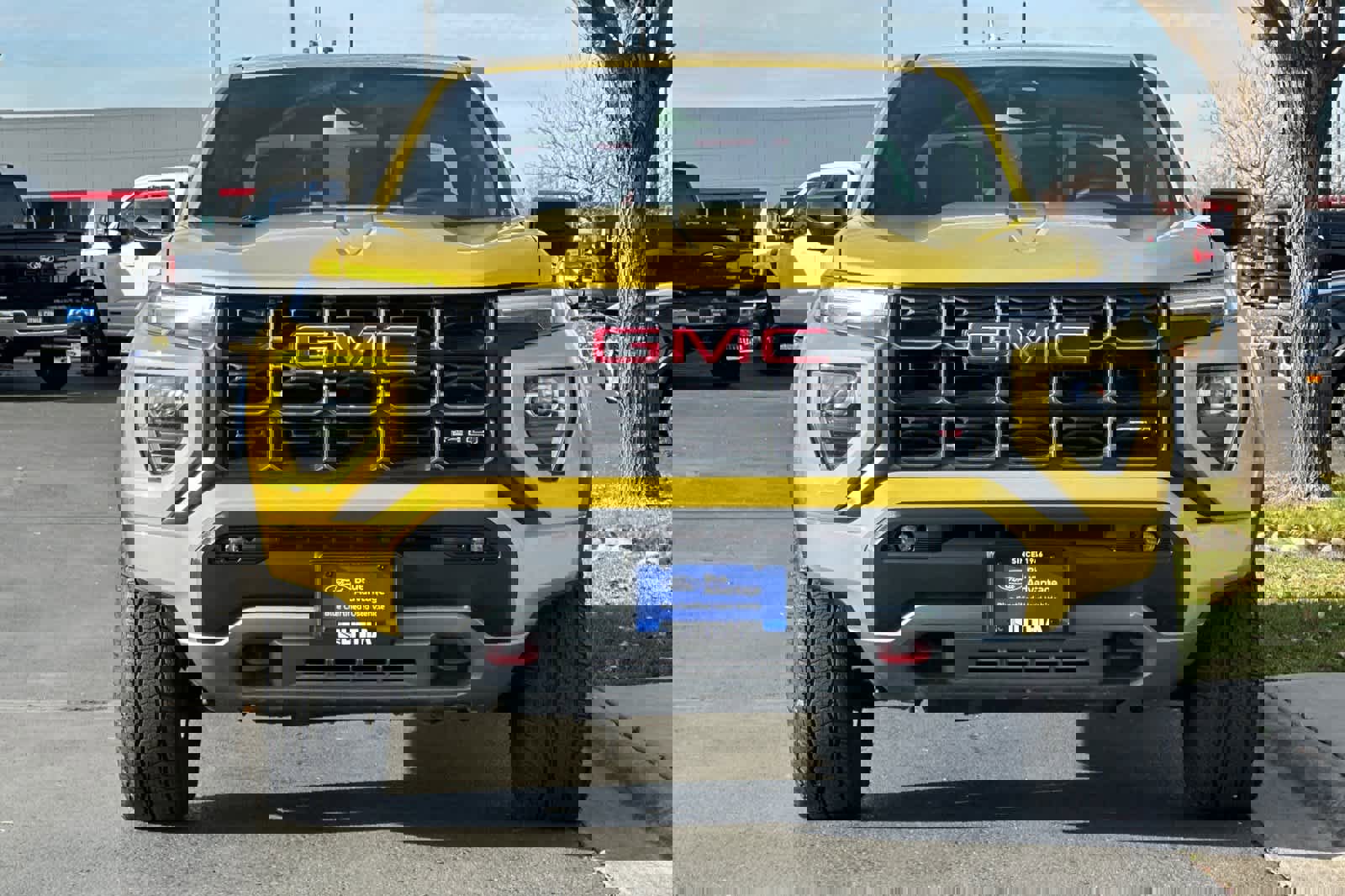 Used 2023 GMC Canyon AT4 w/ AT4 Premium Package image 10