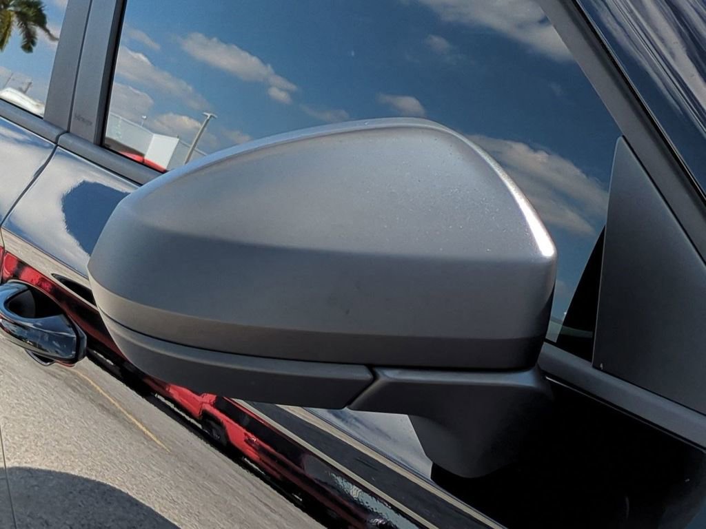 Used 2023 Volkswagen Taos S image 12