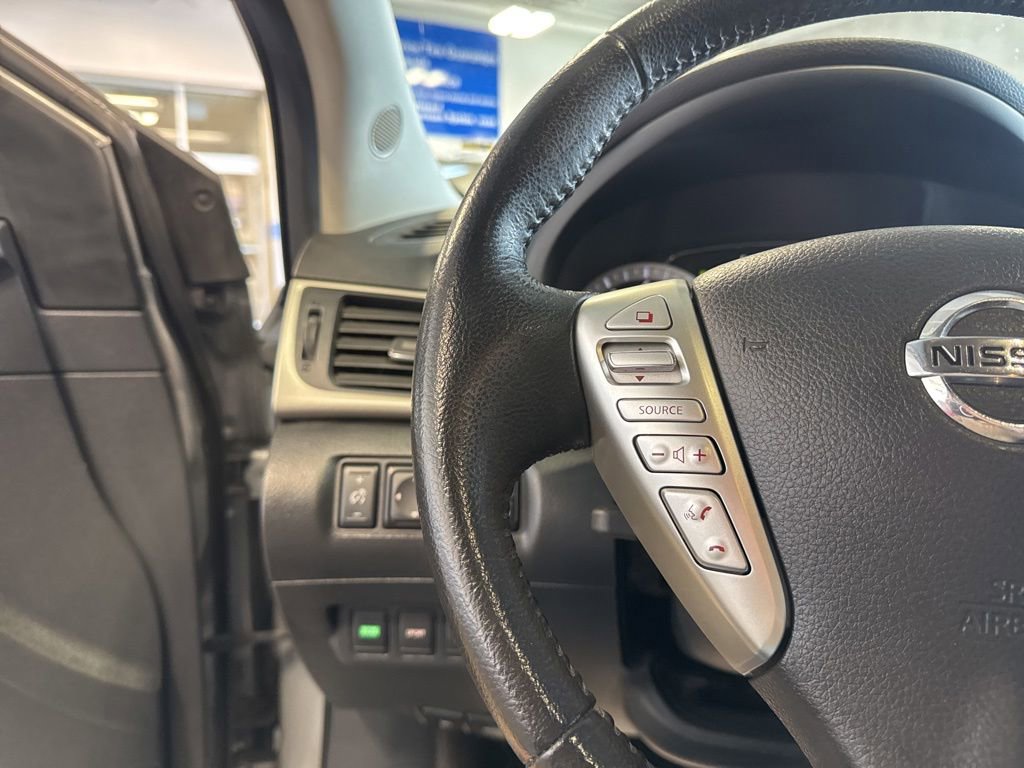 Used 2014 Nissan Sentra SR w/ SR Driver Package FWD image 15