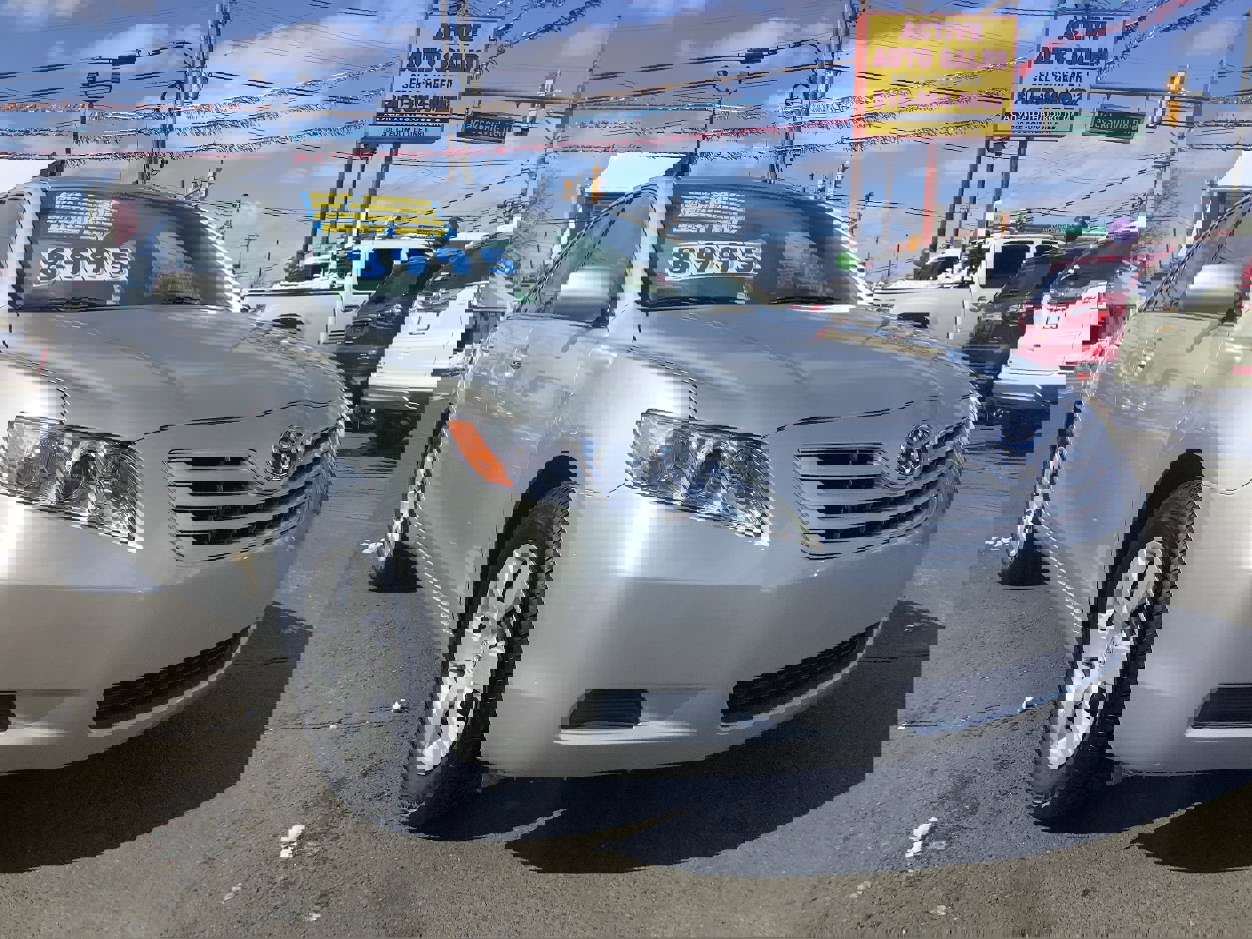 Used 2009 Toyota Camry LE image 1