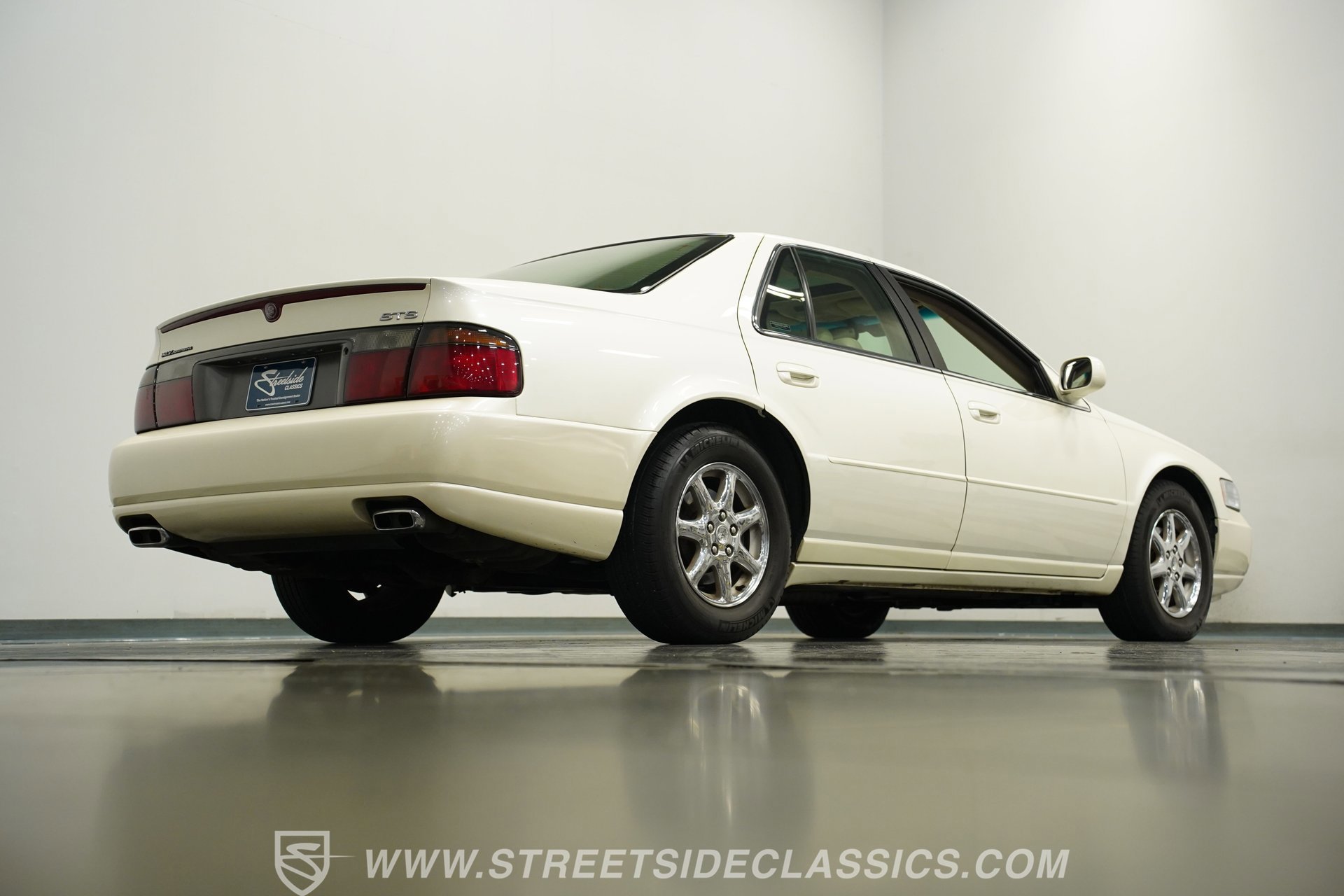 Used 1998 Cadillac Seville STS w/ Heated Seats Pkg image 25