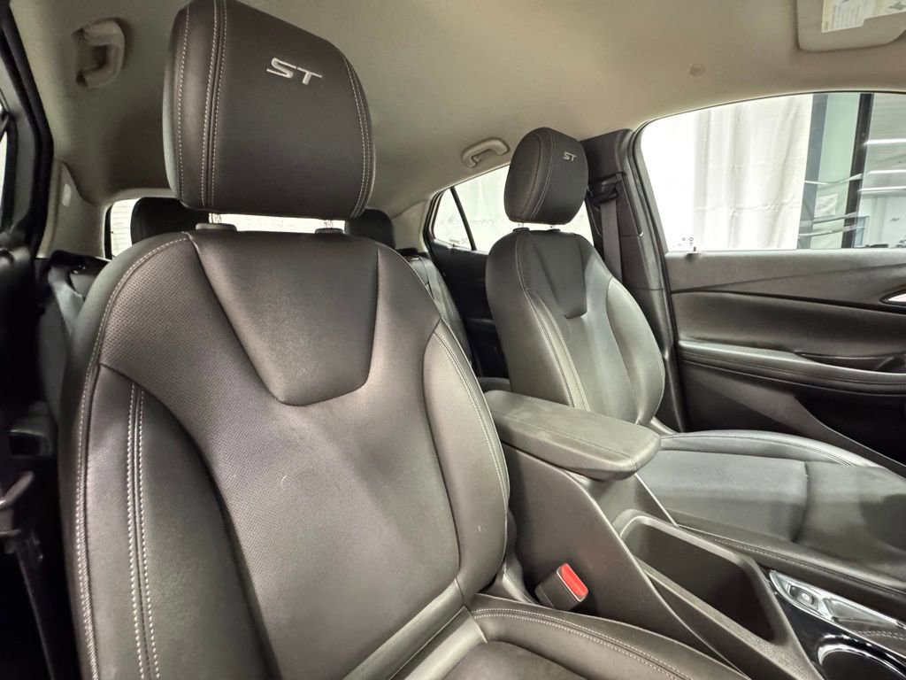 Used 2024 Buick Encore GX Sport Touring w/ Comfort Package FWD image 30