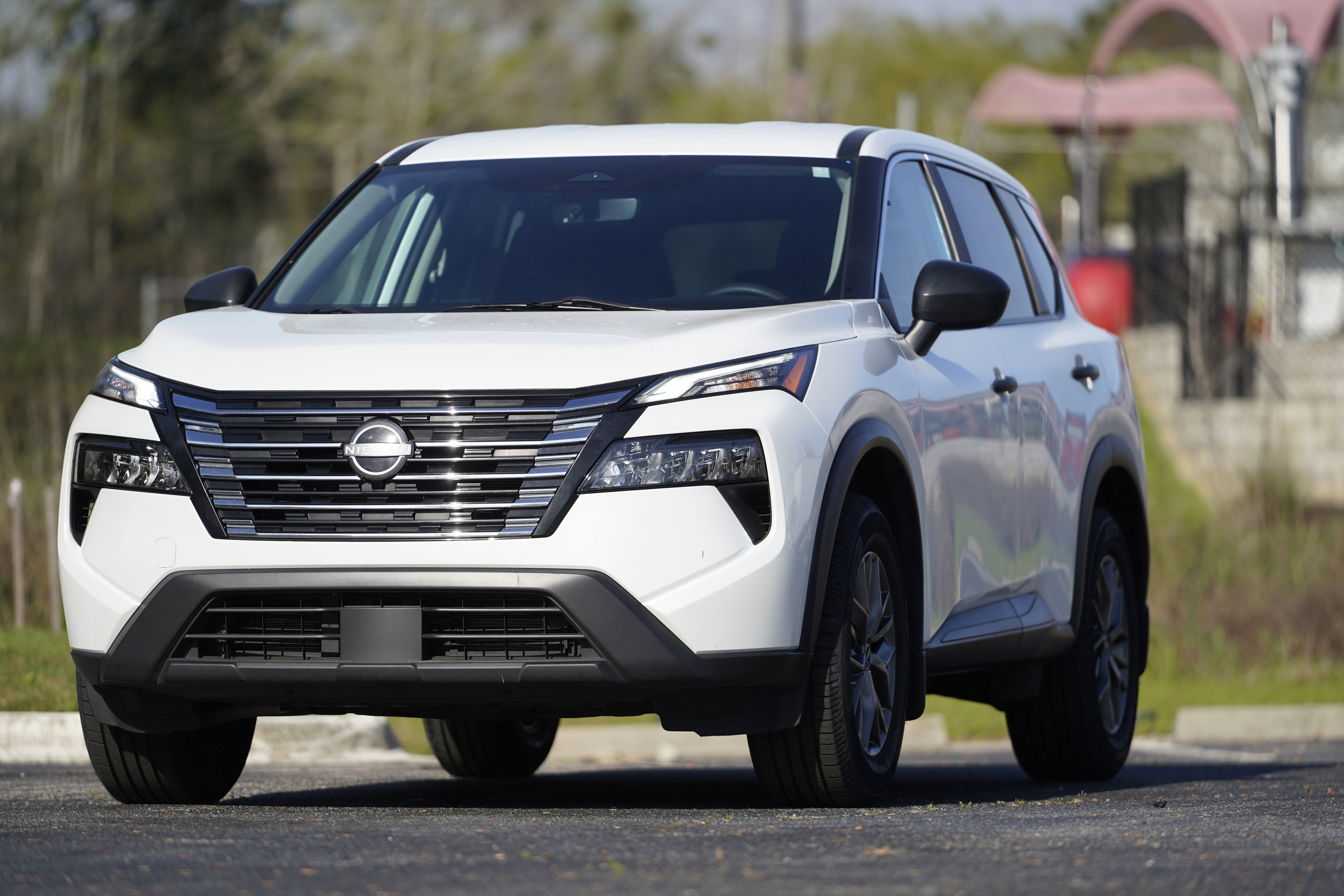 Used 2024 Nissan Rogue S image 31