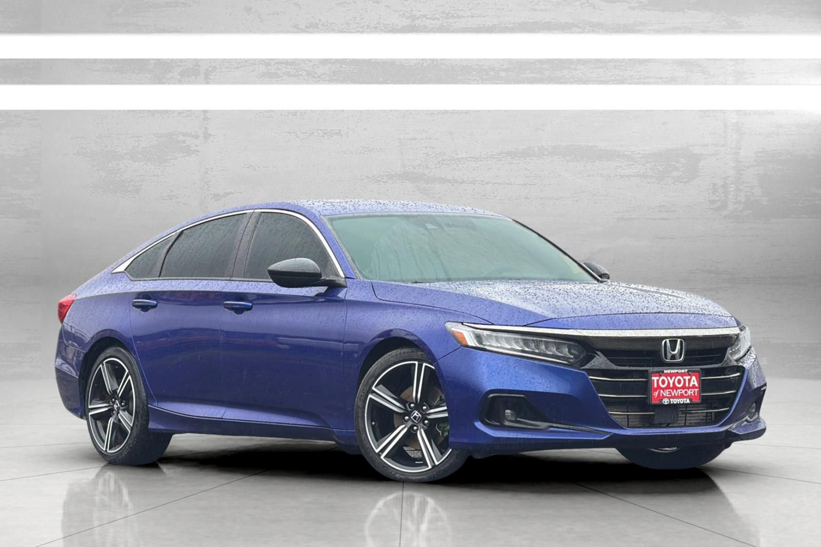 Used 2021 Honda Accord Sport image 2