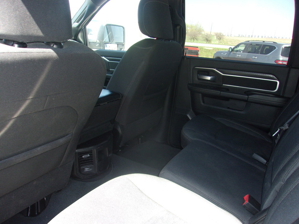 Used 2025 RAM 2500 Big Horn AWD/4WD image 17