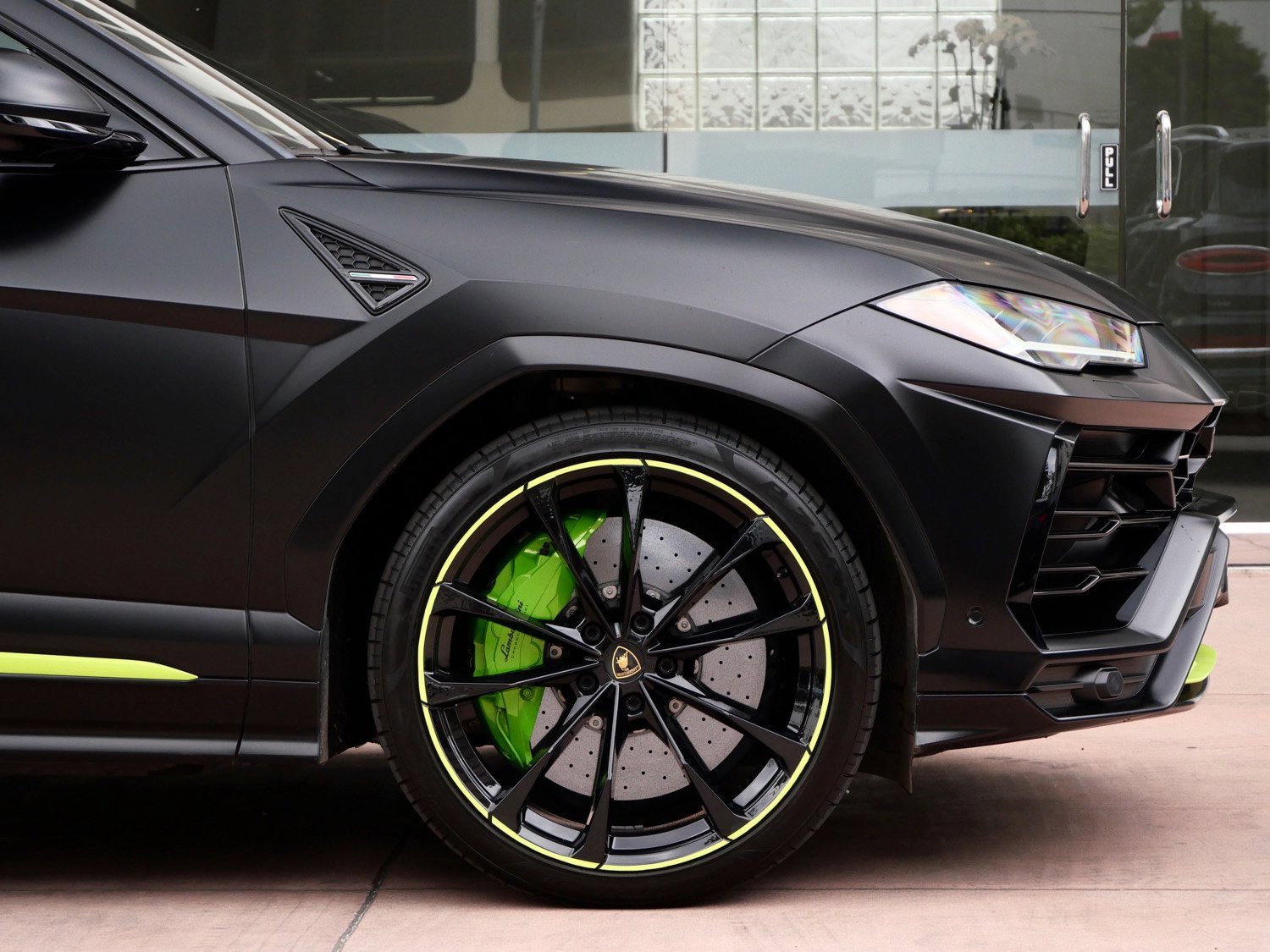 Used 2022 Lamborghini Urus image 9