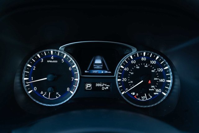 Used 2020 INFINITI QX60 Signature Edition w/ Cargo Package Essential image 24