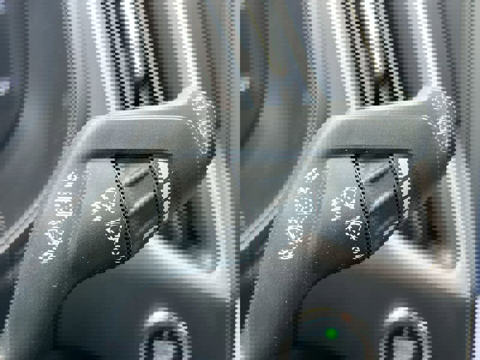 Used 2023 Ford Edge SEL w/ Convenience Package image 25