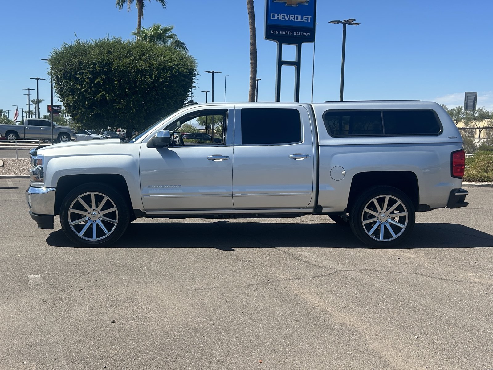 Used 2018 Chevrolet Silverado 1500 LT w/ All Star Edition RWD image 2