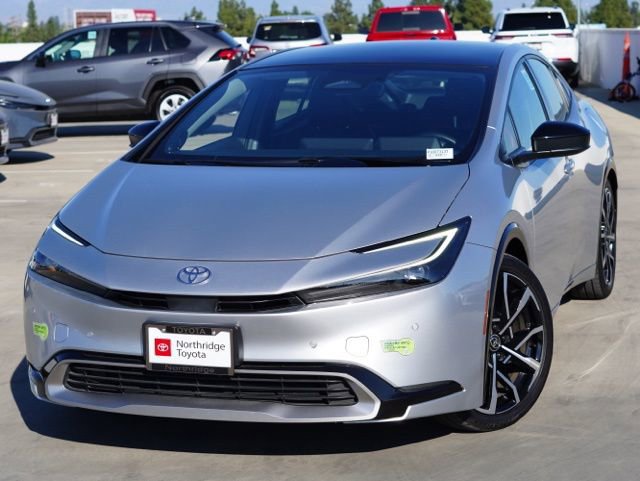 Used 2023 Toyota Prius Prime Premium image 4
