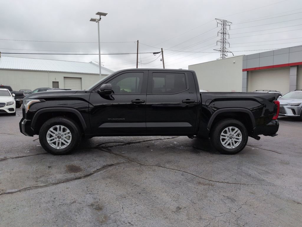 Used 2024 Toyota Tundra SR5 RWD image 2
