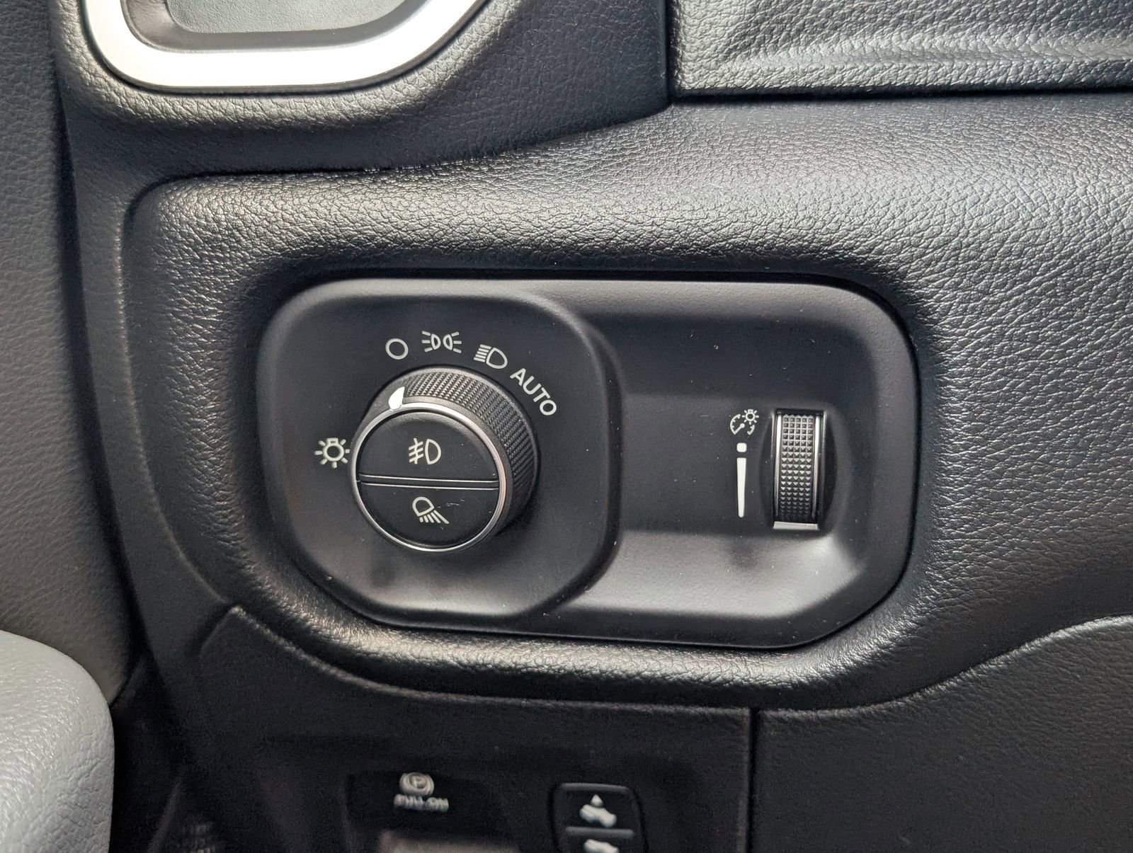 Used 2022 RAM 1500 Big Horn image 24