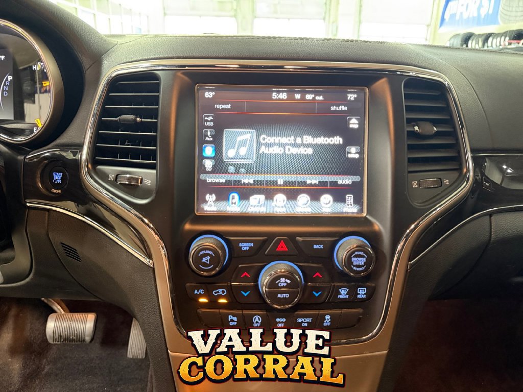 Used 2016 Jeep Grand Cherokee Overland w/ Advanced Technology Group AWD/4WD image 37