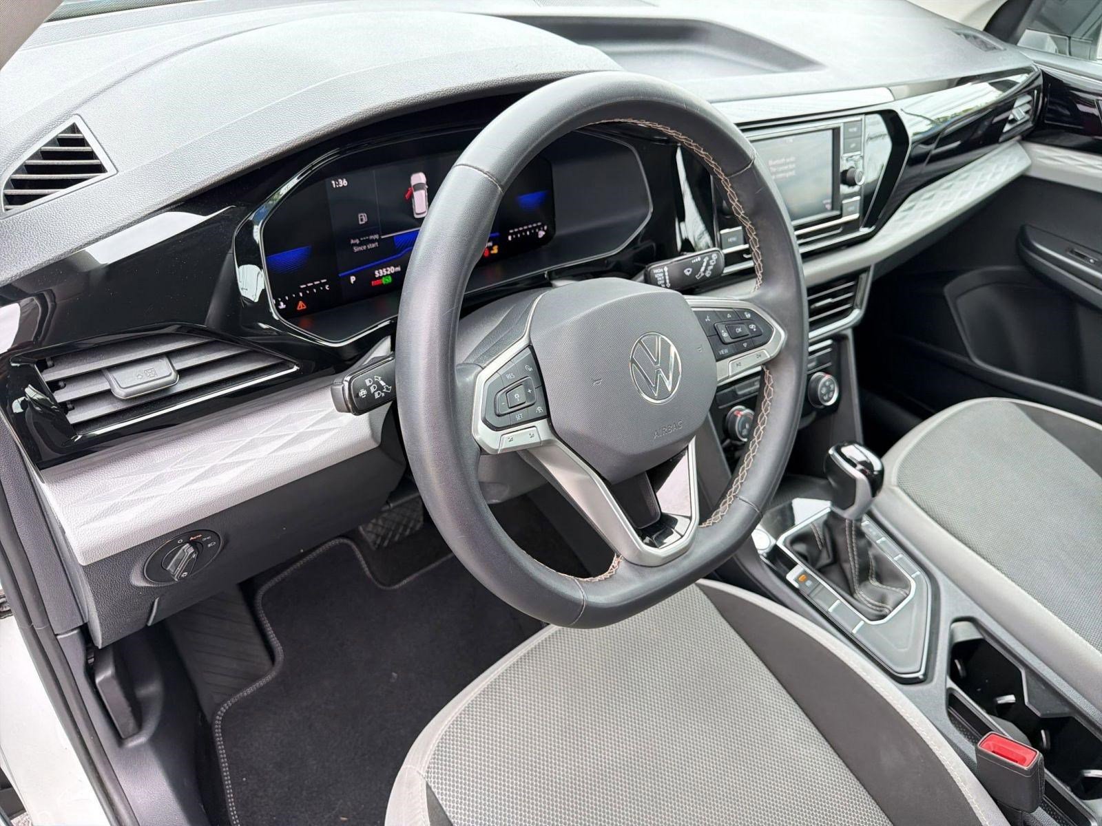 Certified 2024 Volkswagen Taos S FWD image 4