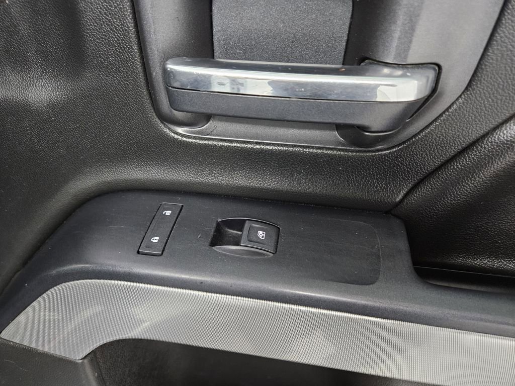 Used 2018 Chevrolet Silverado 2500 LT image 11