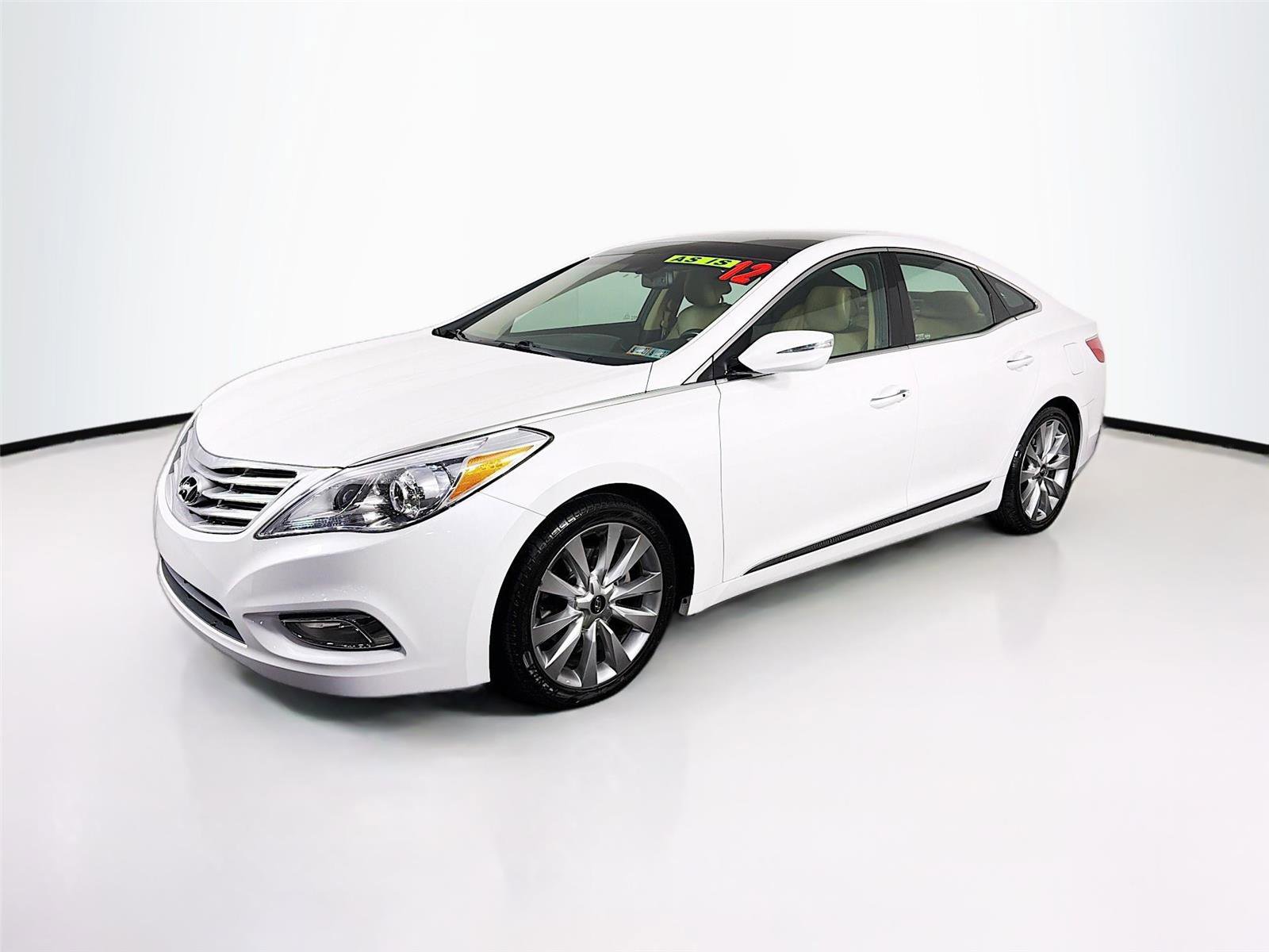 Used 2012 Hyundai Azera w/ Technology Pkg FWD image 3