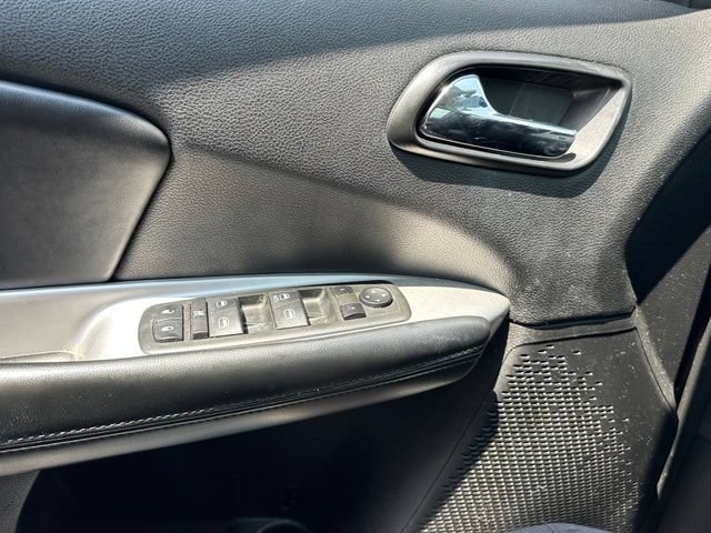 Used 2014 Dodge Journey SXT w/ Flexible Seating Group FWD image 29