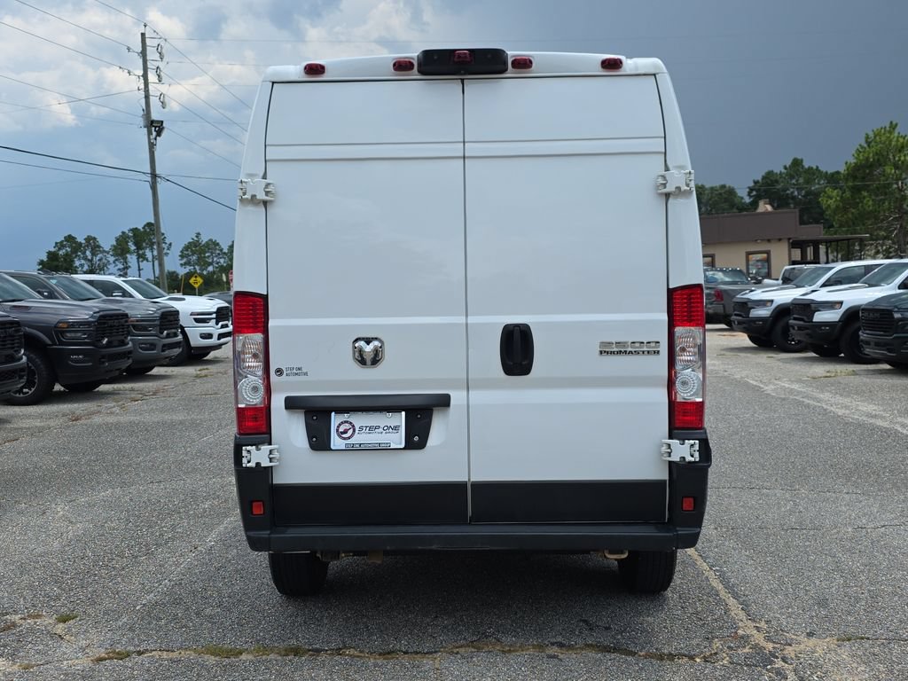 Used 2023 RAM ProMaster 2500 FWD image 5