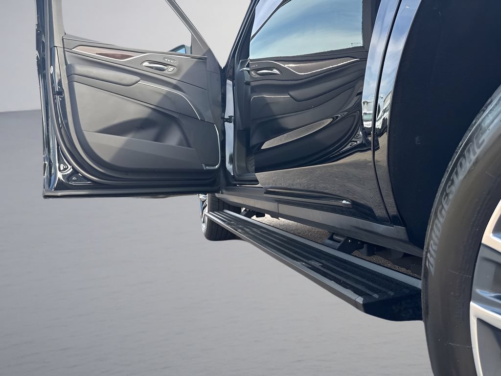 Used 2023 Cadillac Escalade Sport Platinum AWD/4WD image 44