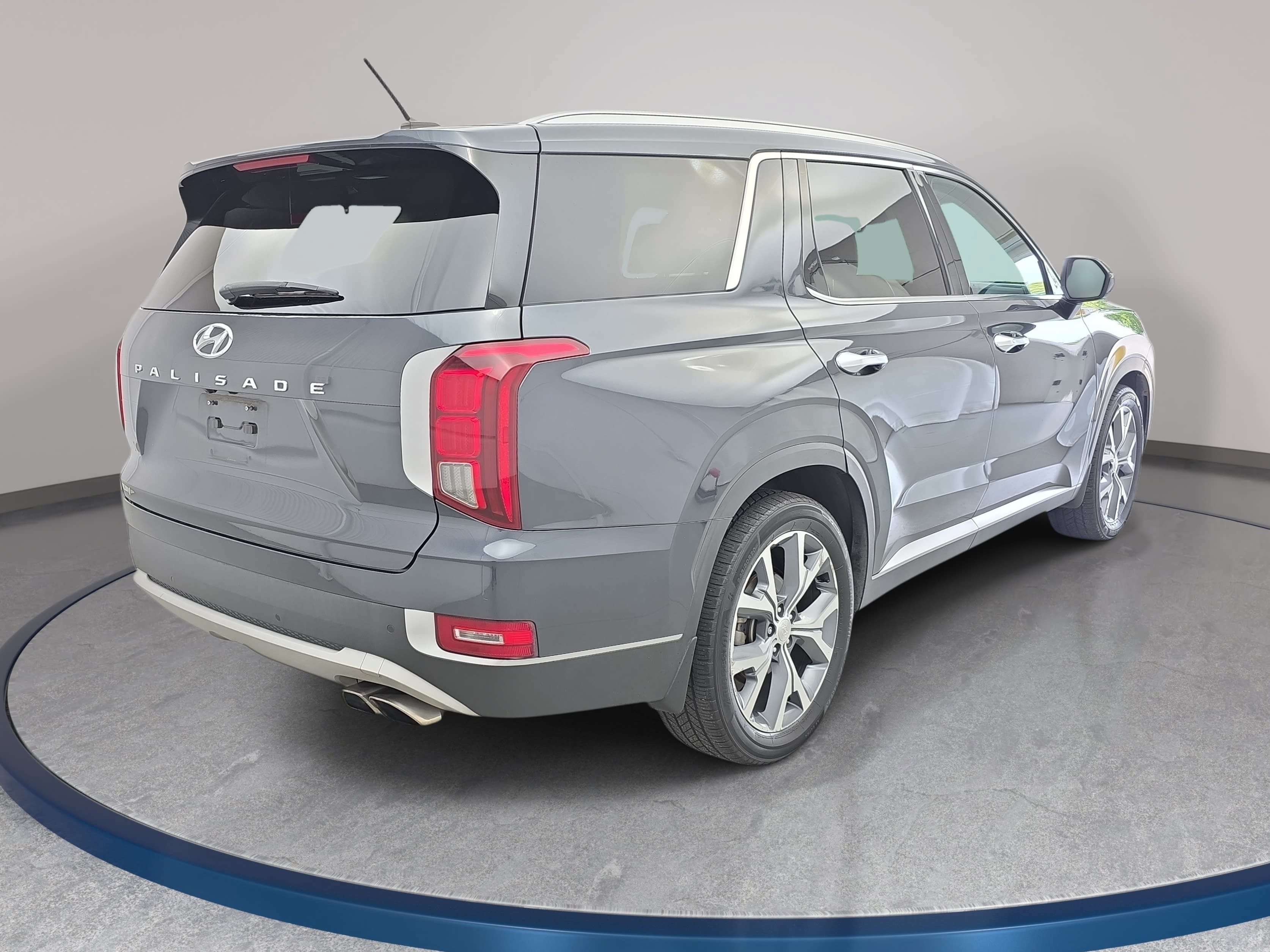Used 2020 Hyundai Palisade SEL w/ Premium Package FWD image 5