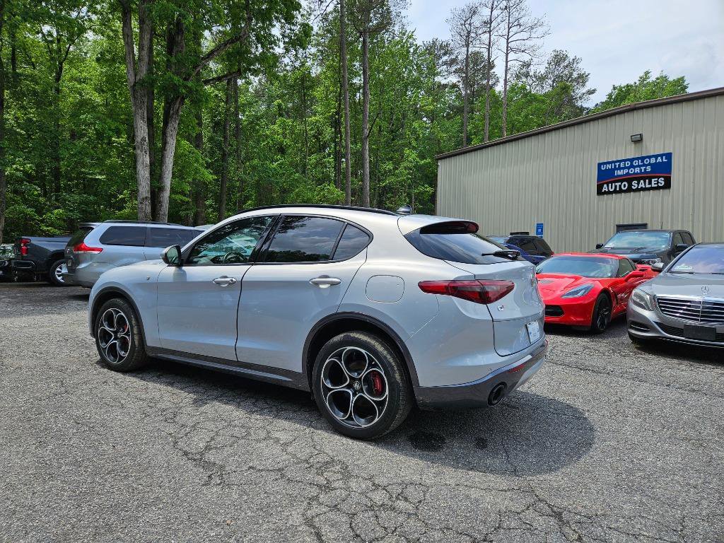 Used 2022 Alfa Romeo Stelvio Ti w/ Active Assist Plus Package image 7