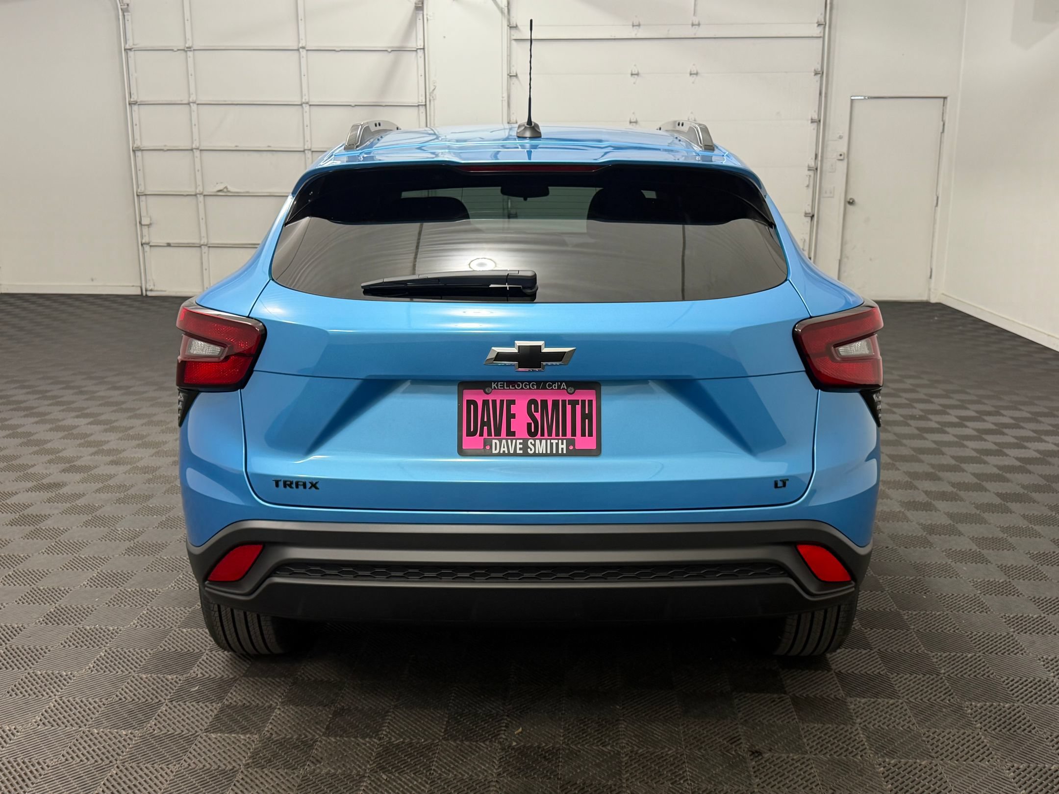 New 2026 Chevrolet Trax LT w/ Midnight Edition FWD image 10