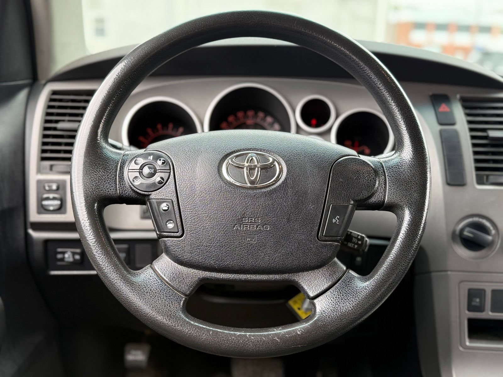 Used 2010 Toyota Tundra 4x4 Double Cab image 17
