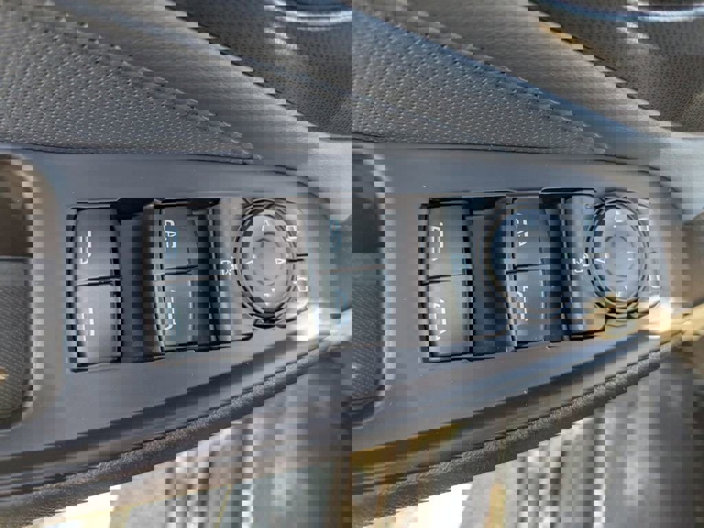 Used 2020 Chevrolet Traverse Premier image 17