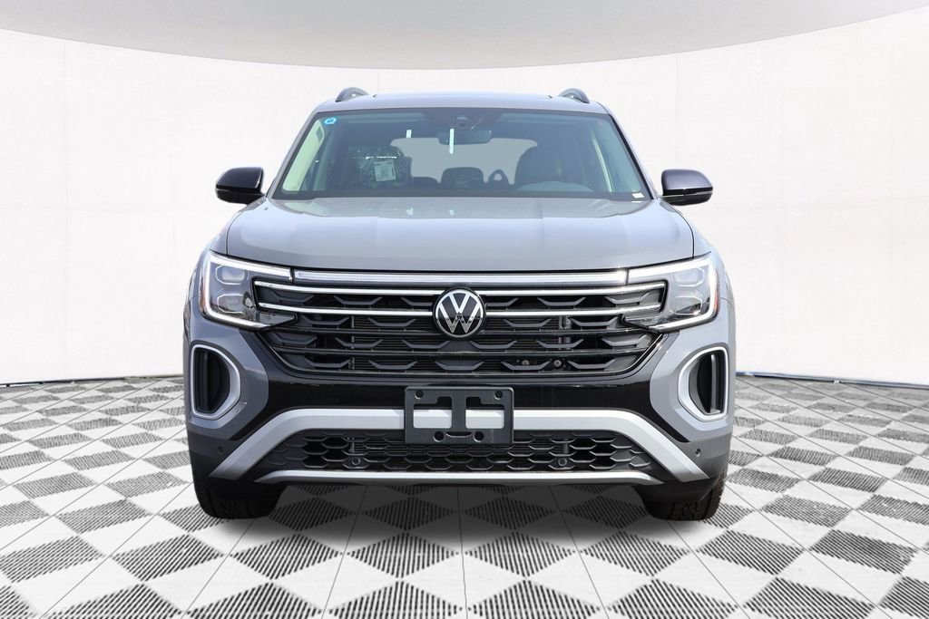New 2025 Volkswagen Atlas Peak Edition SE image 9