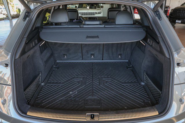 Used 2020 Audi SQ5 Premium Plus w/ Premium Plus Package image 31