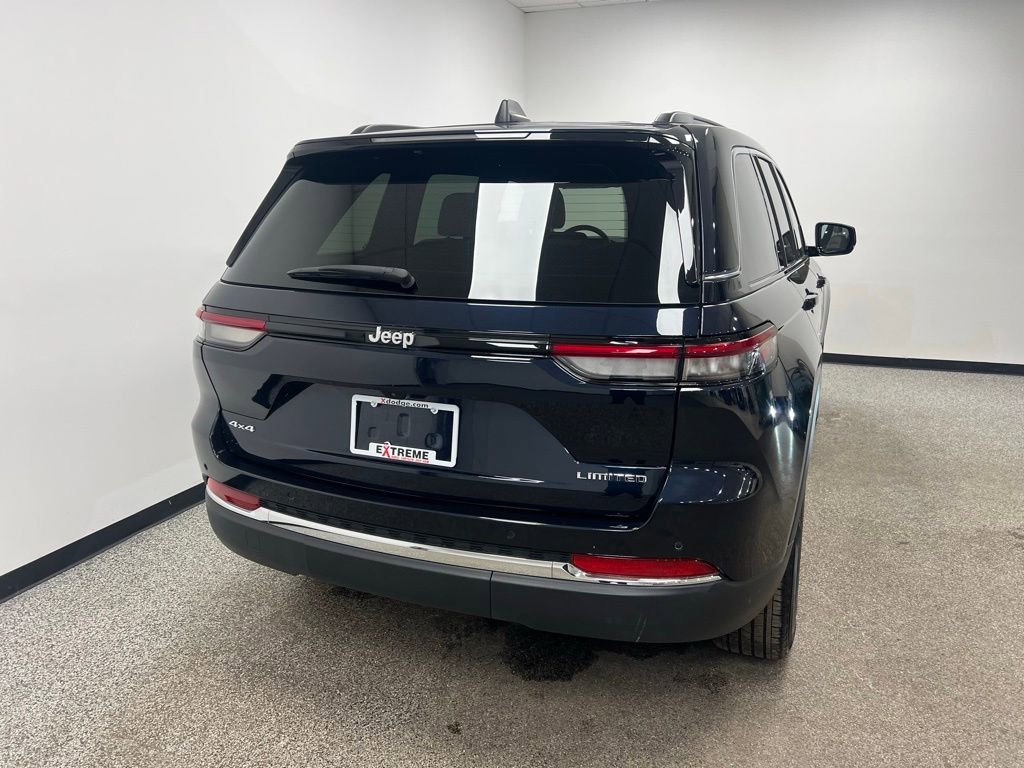 Used 2023 Jeep Grand Cherokee Limited w/ Trailer Tow Prep Group (B) image 6