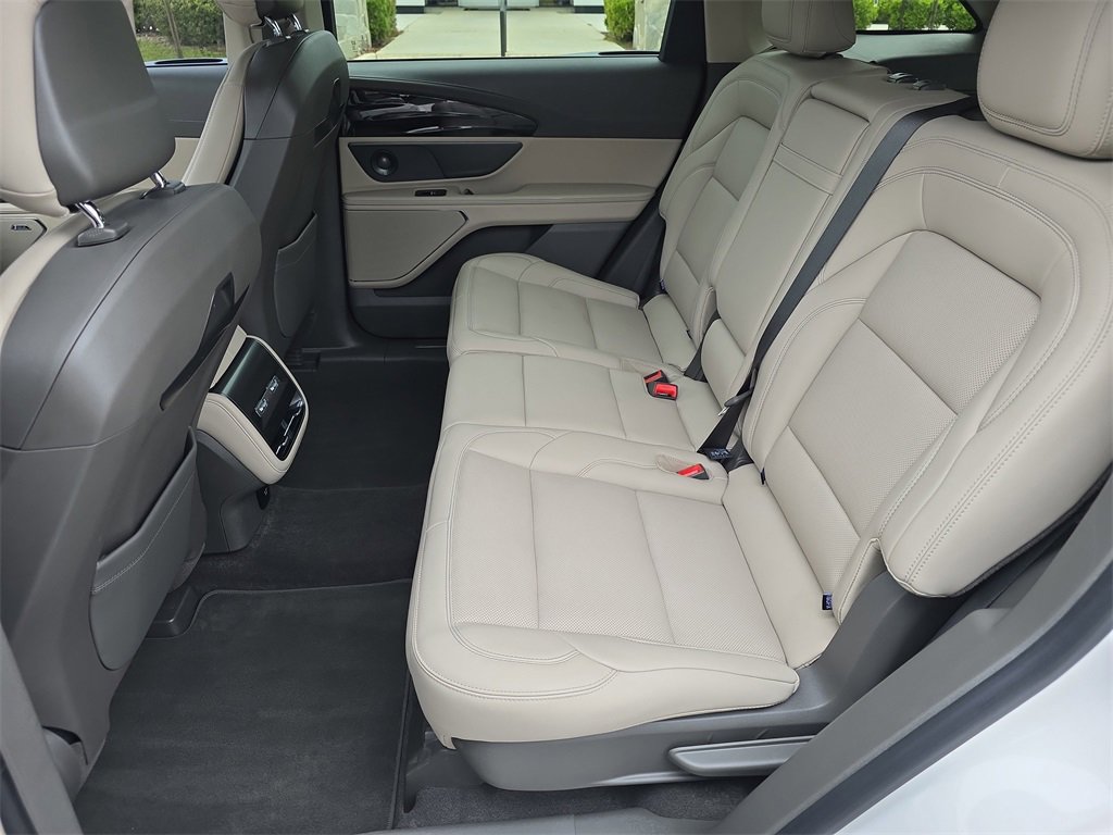 Used 2025 Lincoln Nautilus Premier w/ Equipment Group 102A image 22