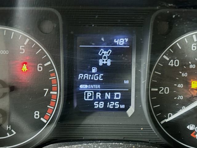 Used 2017 Nissan Titan S image 12