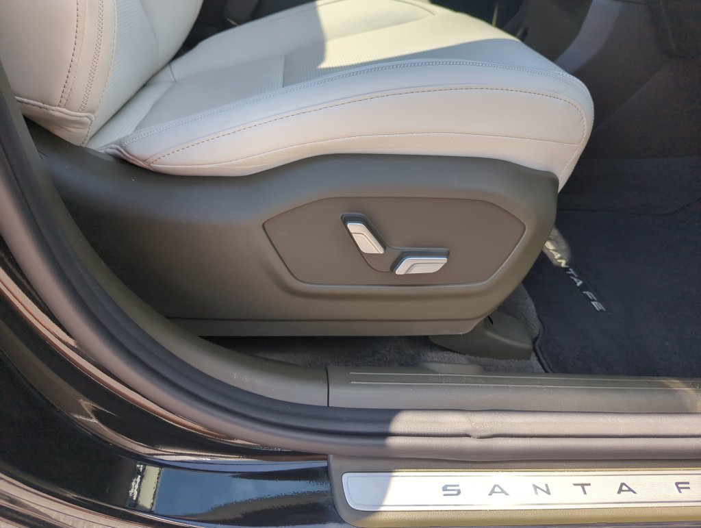 Used 2024 Hyundai Santa Fe Calligraphy FWD image 43