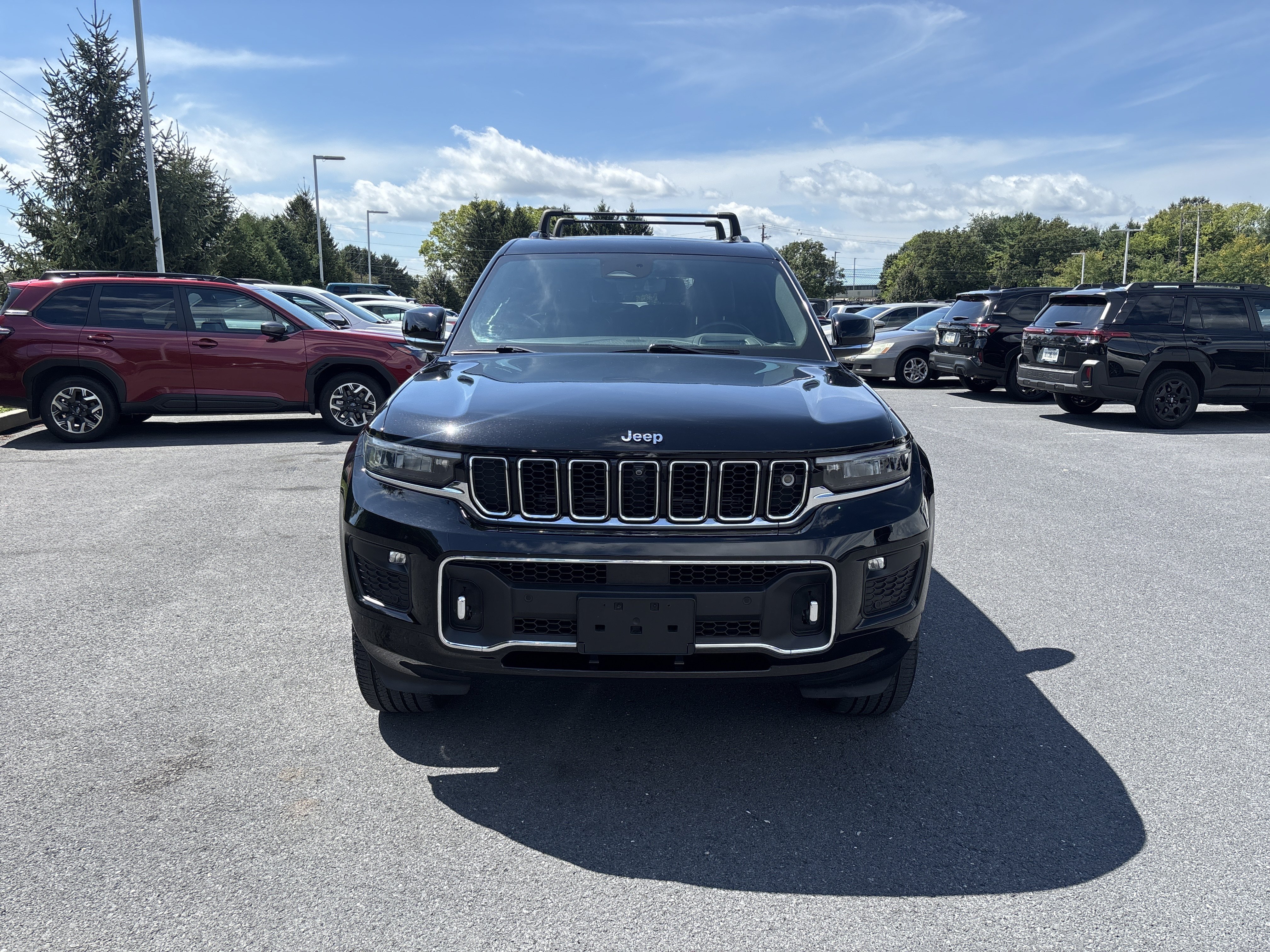 Used 2023 Jeep Grand Cherokee L Overland w/ Advanced Protech Group III AWD/4WD image 11