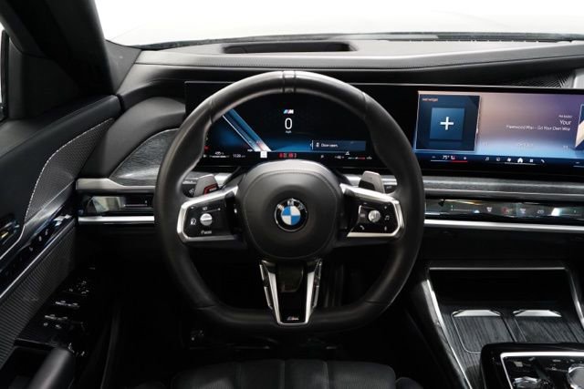 Used 2025 BMW 740i xDrive image 12