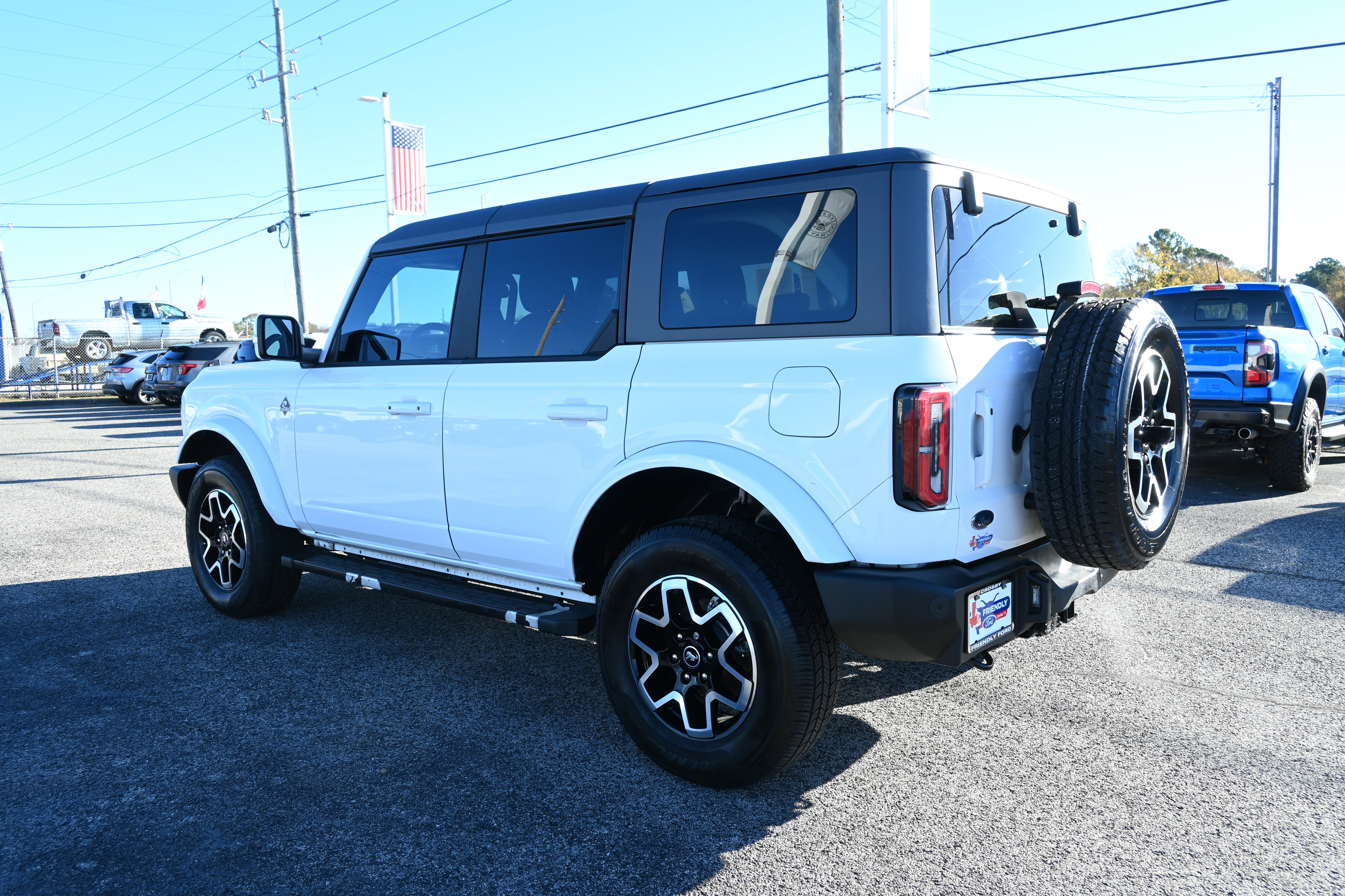 Used 2022 Ford Bronco Outer Banks image 6